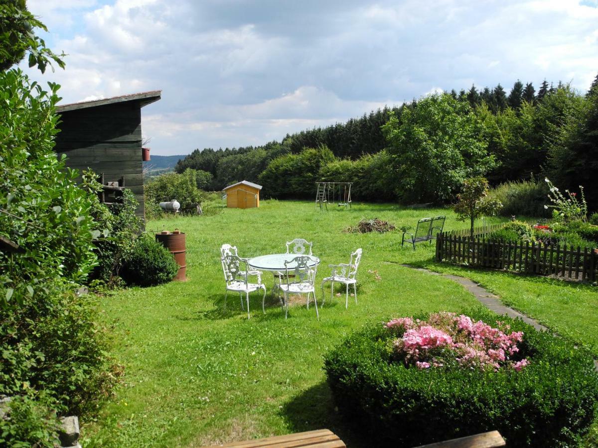 Villa Luzia Meuspath Exteriör bild